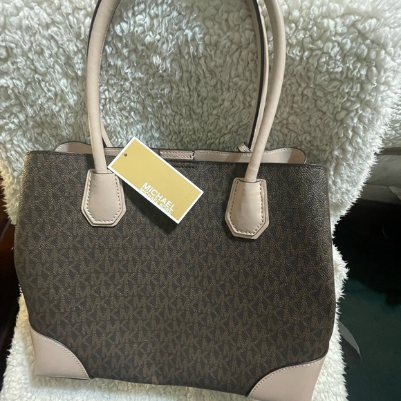 Michael Kors Brown and Pink Tote with Structured Shape and Textured Material - Picture 4 of 6